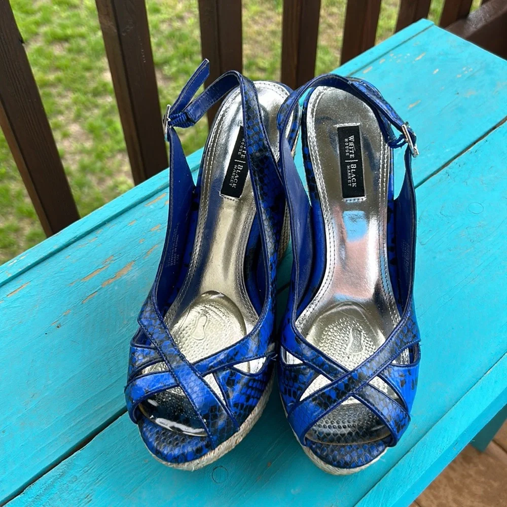 WHBM Ladies 7.5 Sophie Blue Peep Toe Wedge Shoe